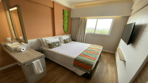 Hospedagem Hot Beach Suítes | Olímpia SP